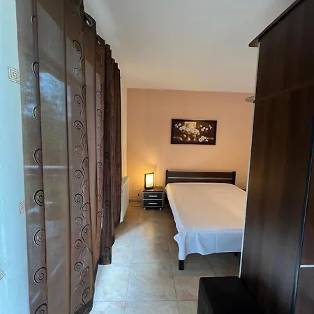 Riverside & Mountain View Lejlighed *