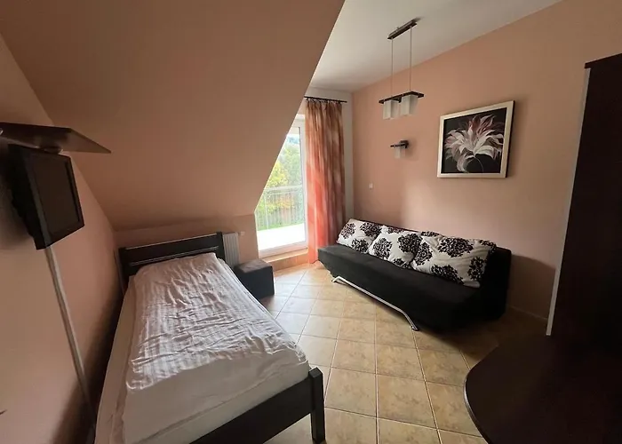 Riverside & Mountain View אוסטראון