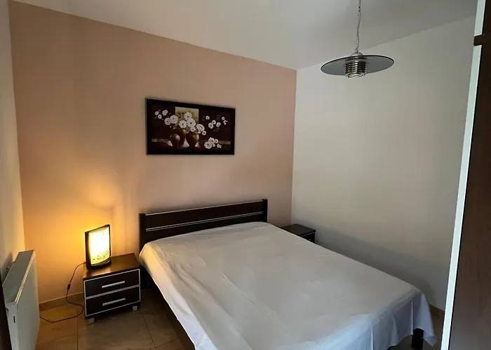 Riverside & Mountain View * אוסטראון