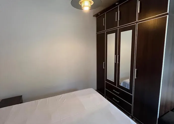 Riverside & Mountain View *